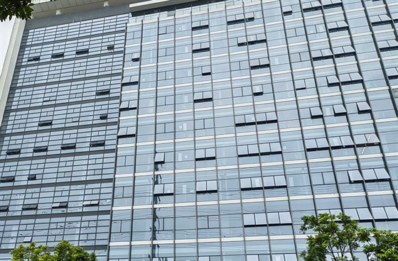 廣州辦公樓玻璃幕墻找誰(shuí)做靠譜