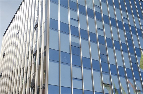 玻璃幕墻一般用什么玻璃